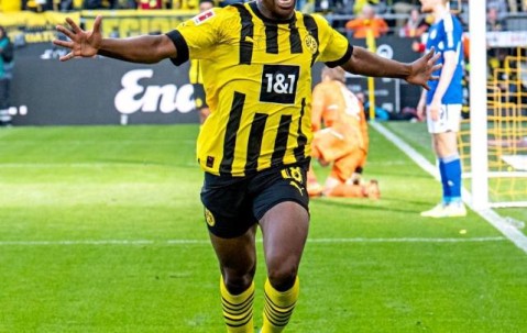 世俱杯买球网站-秦游夏：妖童主宰鲁尔德比，请多特大胆起用穆科科！