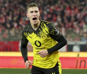 世俱杯买球平台-落后拜仁6分！图片报：施洛特贝克称要争冠 多特高层则回避此话题