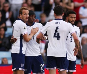 世预赛35场不败！英格兰2-0安道尔 4连胜0失球领跑 赖斯头槌建功