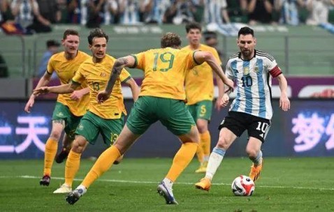 世俱杯-梅西：我享受世界冠军的感觉 斯帅：工体之行很棒