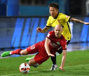 世俱杯-荣昊回归广州队首秀献助攻 多面手传递积极信号