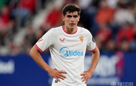 意天空：那不勒斯再次关注胡安卢，准备与尤文展开争夺