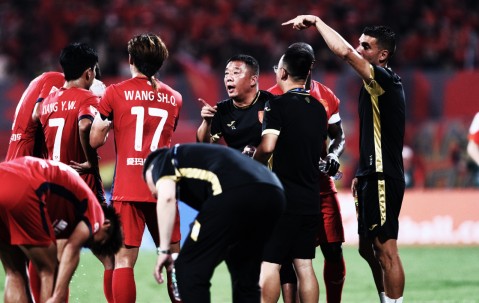 世俱杯买球网站-恩师讲述向余望成长经历，希望8至10年培养更多向余望